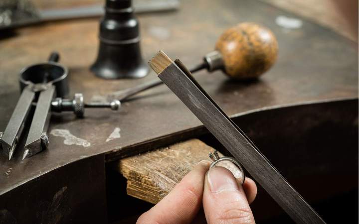 Atelier de bijoux sur mesure Versailles