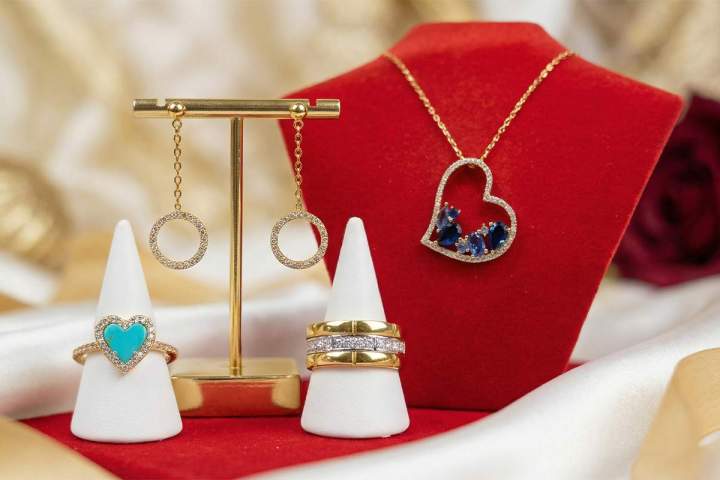 Création de bijoux personnalisés Versailles